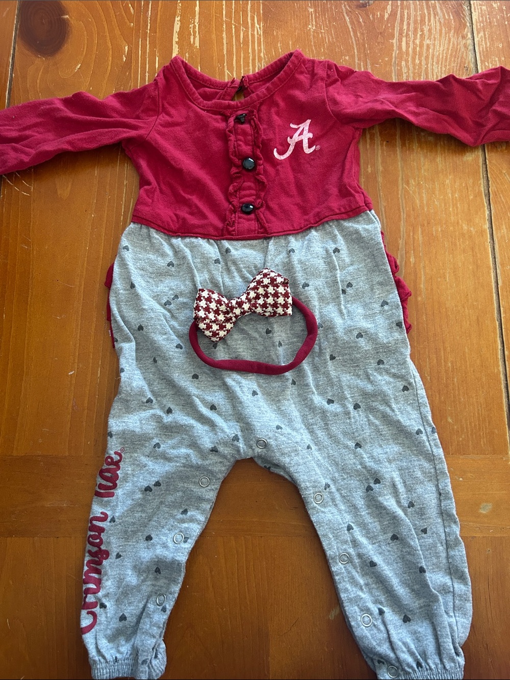 Colosseum Red and Gray Alabama Infant One-Piece Bodysuit